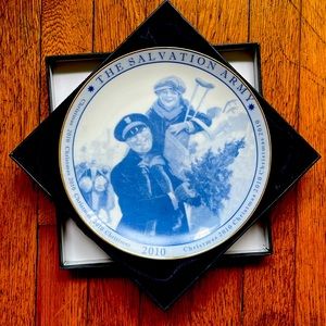 Salvation Army 2010 Christmas Plate